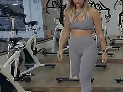 נוער סרטיםסקס קטן נושף לאבות חורגים זין גדול ב-pov