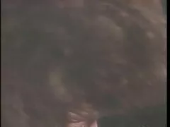 MILF עם שיער מתולתל סרטימ כחולימ הוא פריק זין