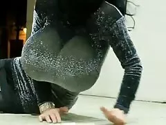לילי הול היקרה המדהימה נלחצת ומתגרה סרטי קוקסינלים חינם